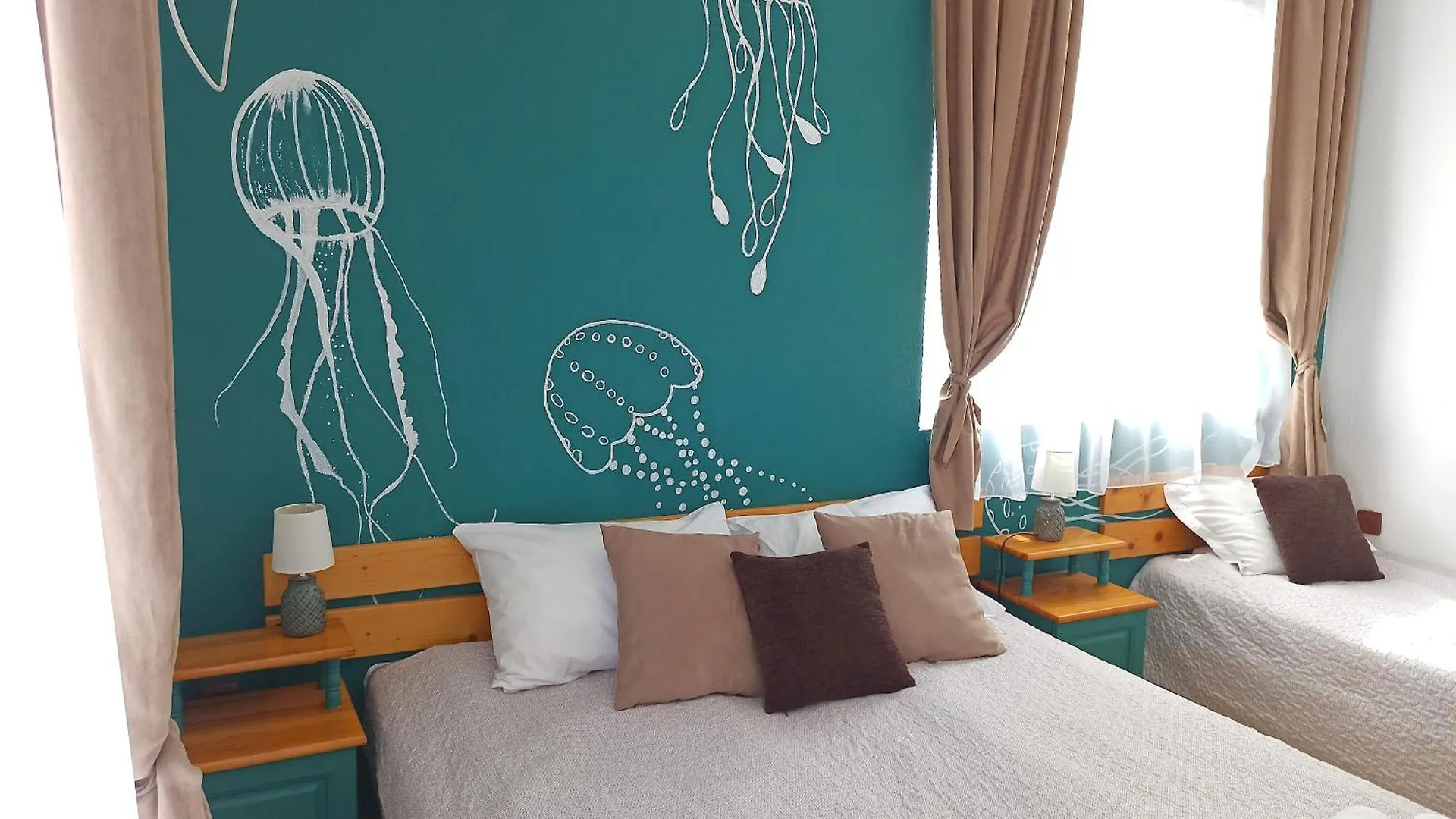 **  Guest House Sunflowers Pomorie Bulgaria