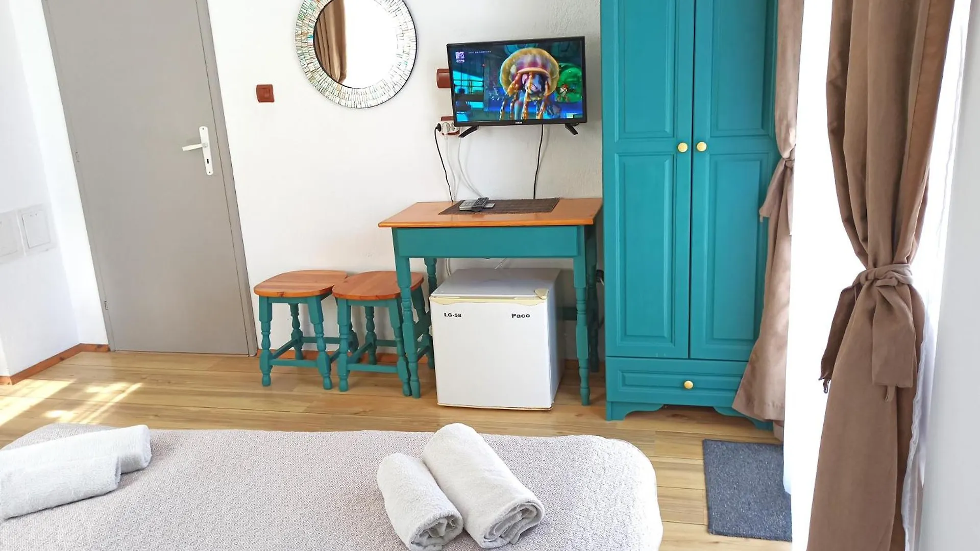 **  Guest House Sunflowers Pomorie Bulgaria
